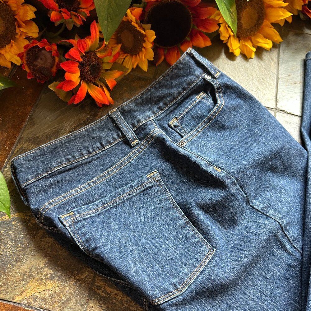 L.L. Bean Classic Fit True Shape Slim-Leg Ankle Jean (NEW) - Picture 2 of 11